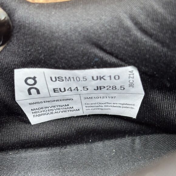 ON RUNNING CLOUDMONSTER 2 Men's Size 10.5 ‘Black/Frost’ Running Shoes - Picture 9 of 9